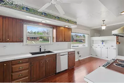 710 N 30th Street, Colorado Springs, CO 80904 - Photo 8