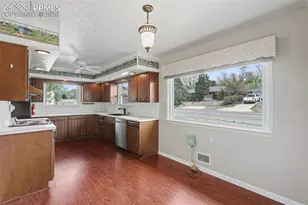 710 N 30th St, Colorado Springs, CO 80904 - Photo 6