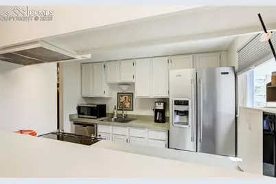 1098 Fontmore Road #B, Colorado Springs, CO 80904 - Photo 20