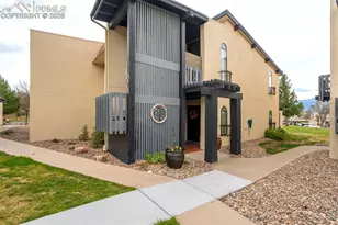 1098 Fontmore Rd, Colorado Springs, CO 80904 - Photo 2