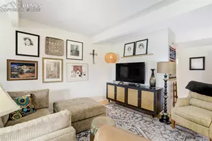 1098 Fontmore Rd, Colorado Springs, CO 80904 - Photo 8