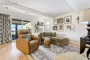 1098 Fontmore Rd, Colorado Springs, CO 80904 - Photo 6
