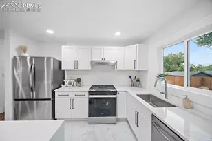 1609 Kingsley Dr, Colorado Springs, CO 80909 - Photo 4