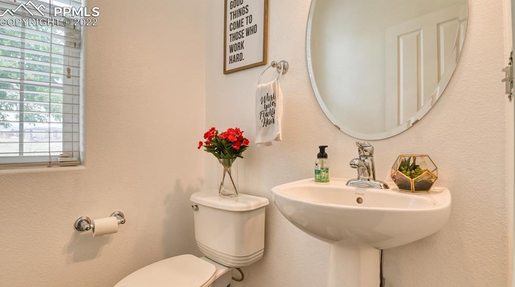 7327 Sandy Spg Pt, Fountain CO 80817-4072 exterior