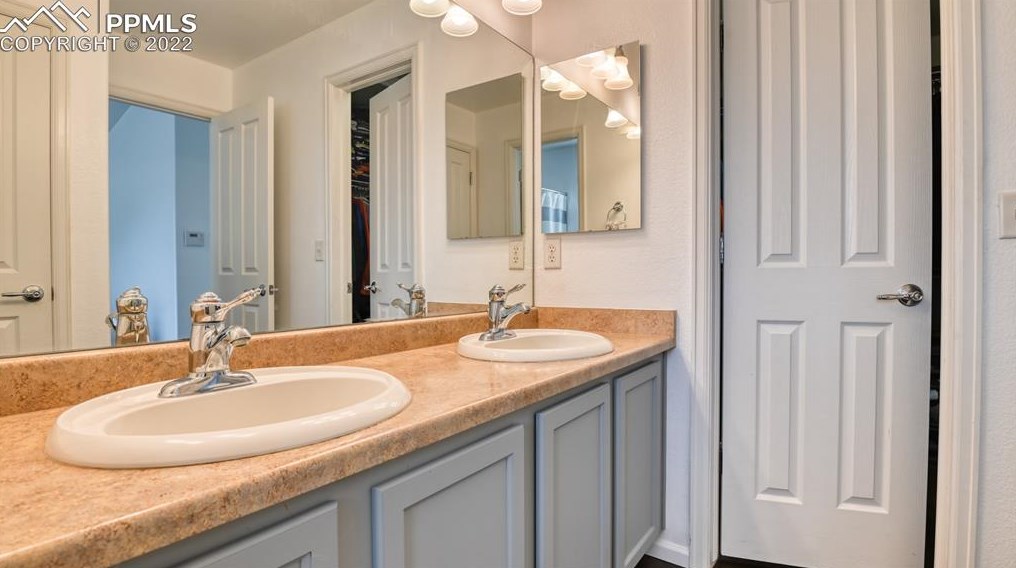 7327 Sandy Spg Pt, Fountain CO 80817-4072 exterior