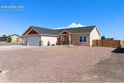 981 E Blackstone Drive, Pueblo West, CO 81007 - Photo 2