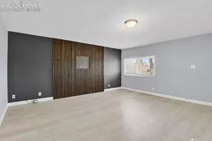 2409 Robinson St, Colorado Springs, CO 80904 - Photo 8