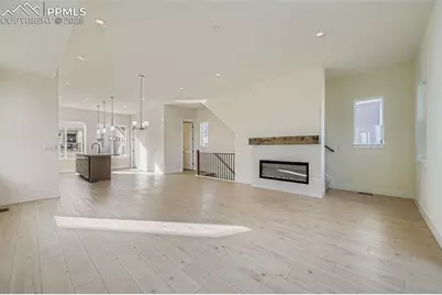 1727 Keystone Crest Lane, Colorado Springs, CO 80905 - Photo 4