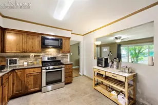 430 Hackberry Dr, Colorado Springs, CO 80911 - Photo 10
