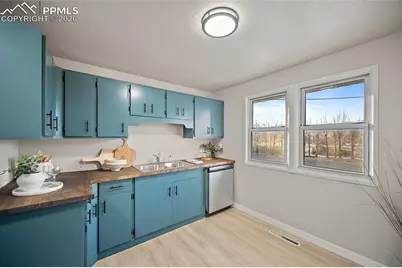 2618 Bonfoy Avenue, Colorado Springs, CO 80909 - Photo 8