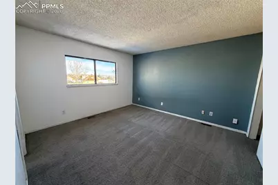 4720 Live Oak Drive, Colorado Springs, CO 80916 - Photo 14