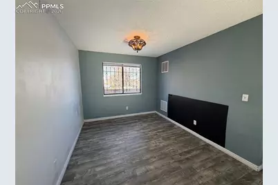 4720 Live Oak Drive, Colorado Springs, CO 80916 - Photo 4