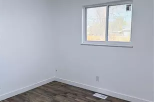 1801 Couch Pl, Colorado Springs, CO 80911 - Photo 4