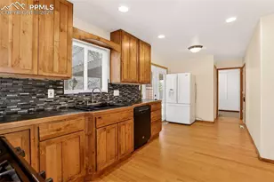 2801 Dawn Dr, Colorado Springs, CO 80918 - Photo 6