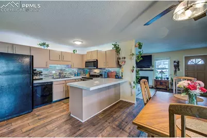 813 San Gabriel Place, Colorado Springs, CO 80906 - Photo 10