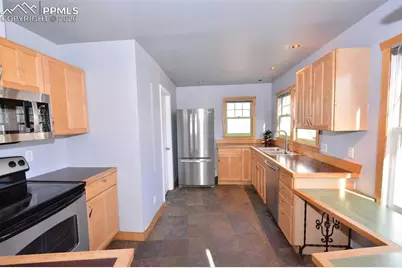 1512 N Franklin Street, Colorado Springs, CO 80907 - Photo 10