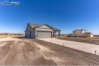 895 E Loma Drive, Pueblo, CO 81007 - Photo 24