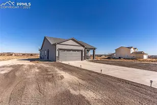 895 E Loma Dr, Pueblo, CO 81007 - Photo 24