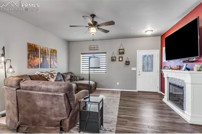 895 E Loma Drive, Pueblo, CO 81007 - Photo 8