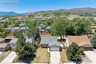 6080 Pemberton Way, Colorado Springs, CO 80919 - Photo 2
