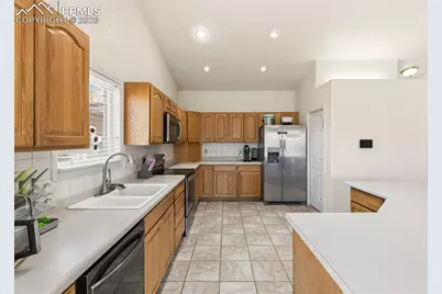 4203 Rossi Court, Pueblo, CO 81008 - Photo 8