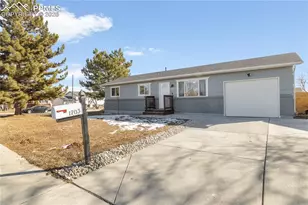 1703 Harrow Rd, Colorado Springs, CO 80906 - Photo 4
