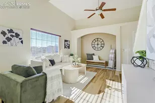 1005 Legend Oak Dr, Fountain, CO 80817 - Photo 4