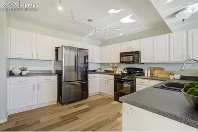 1005 Legend Oak Drive, Fountain, CO 80817 - Photo 10