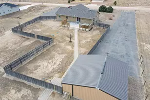 419 E Chadwick Dr, Pueblo West, CO 81007 - Photo 4