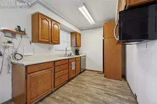 6885 Mescalero Dr, Colorado Springs, CO 80915 - Photo 8