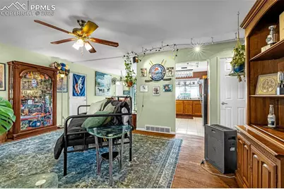 101 Trump Avenue, Colorado Springs, CO 80909 - Photo 4