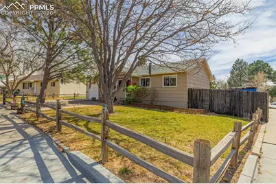 101 Trump Avenue, Colorado Springs, CO 80909 - Photo 2