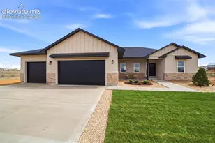 1218 N Challenger Pl, Pueblo West, CO 81007 - Photo 1