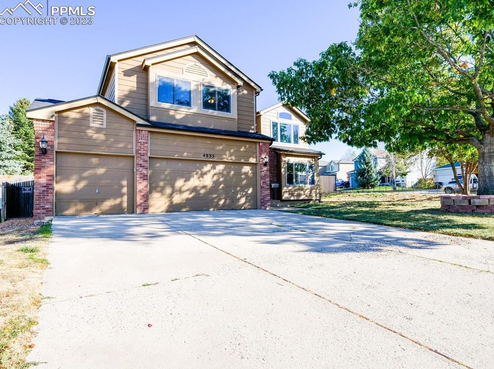 4935 Sprangler Dr, Colorado Springs, CO 80922-2307