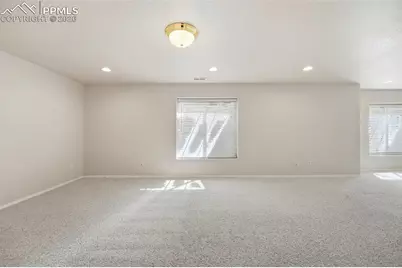 5547 Sonnet Heights, Colorado Springs, CO 80918 - Photo 32