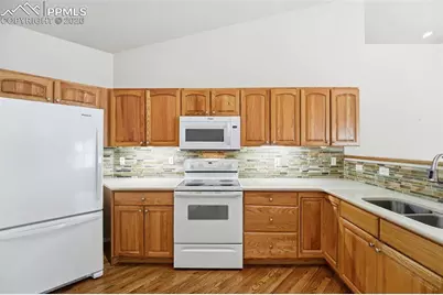 5547 Sonnet Heights, Colorado Springs, CO 80918 - Photo 14