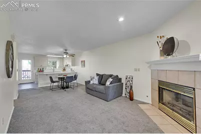 6737 Overland Drive, Colorado Springs, CO 80919 - Photo 4