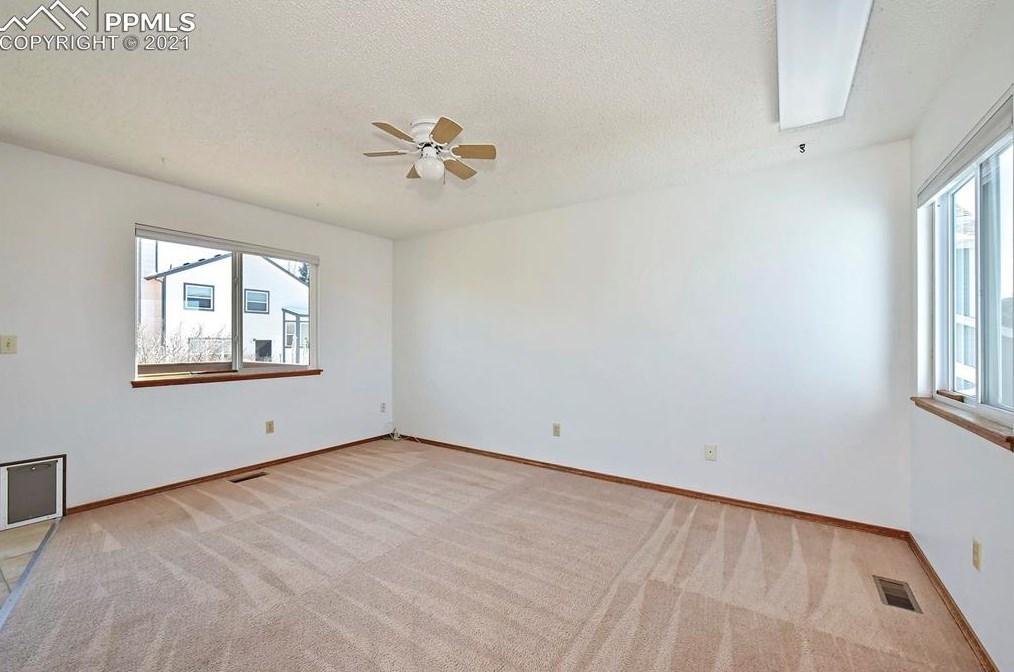 5035 Rushford Pl, Colorado Springs, CO 80923-7672