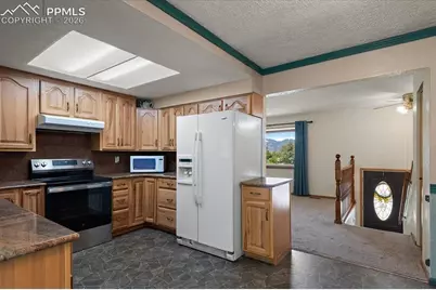 1585 Luna Vista Street, Colorado Springs, CO 80911 - Photo 4