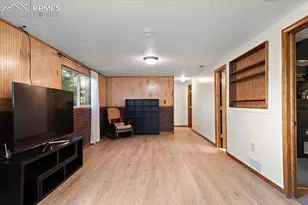 1585 Luna Vista St, Colorado Springs, CO 80911 - Photo 12