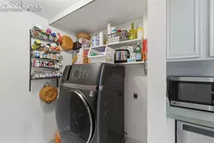 1098 Fontmore Rd, Colorado Springs, CO 80904 - Photo 14