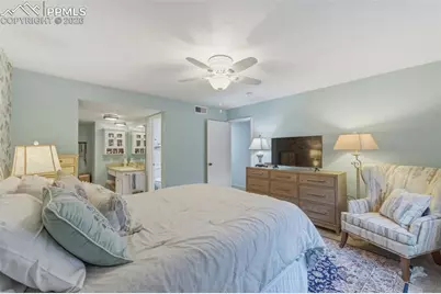 1098 Fontmore Road #B, Colorado Springs, CO 80904 - Photo 18