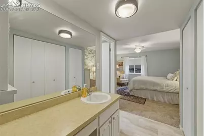 1098 Fontmore Road #B, Colorado Springs, CO 80904 - Photo 20