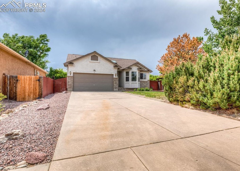 3374 Congo Dr, Colorado Springs, CO 80916-5724