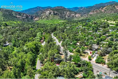 1823 Cheyenne Boulevard, Colorado Springs, CO 80906 - Photo 20