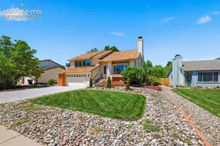 780 Bayfield Dr, Colorado Springs, CO 80906 - Photo 2