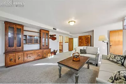 1055 N 18th Street, Colorado Springs, CO 80904 - Photo 10