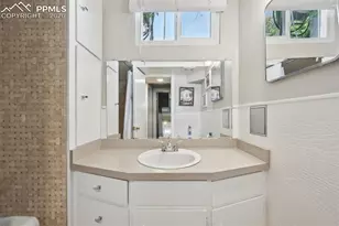 1055 N 18th St, Colorado Springs, CO 80904 - Photo 40