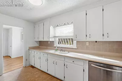 2020 N Wahsatch Avenue, Colorado Springs, CO 80907 - Photo 18