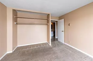 411 Lakewood Cir, Colorado Springs, CO 80910 - Photo 18